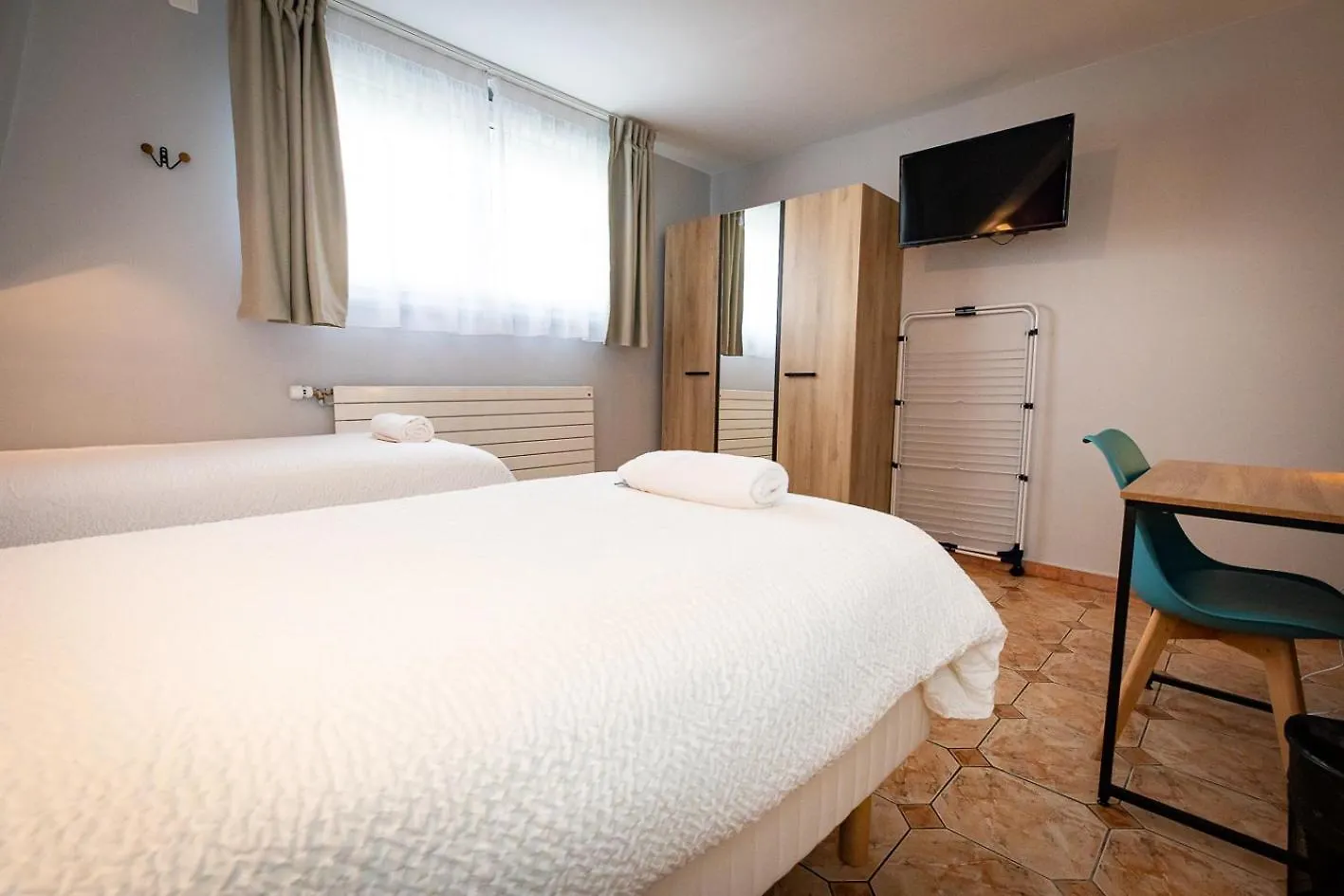Aparthotel Residence Helios Paris Orly Aeroport Villeneuve-Saint-Georges France