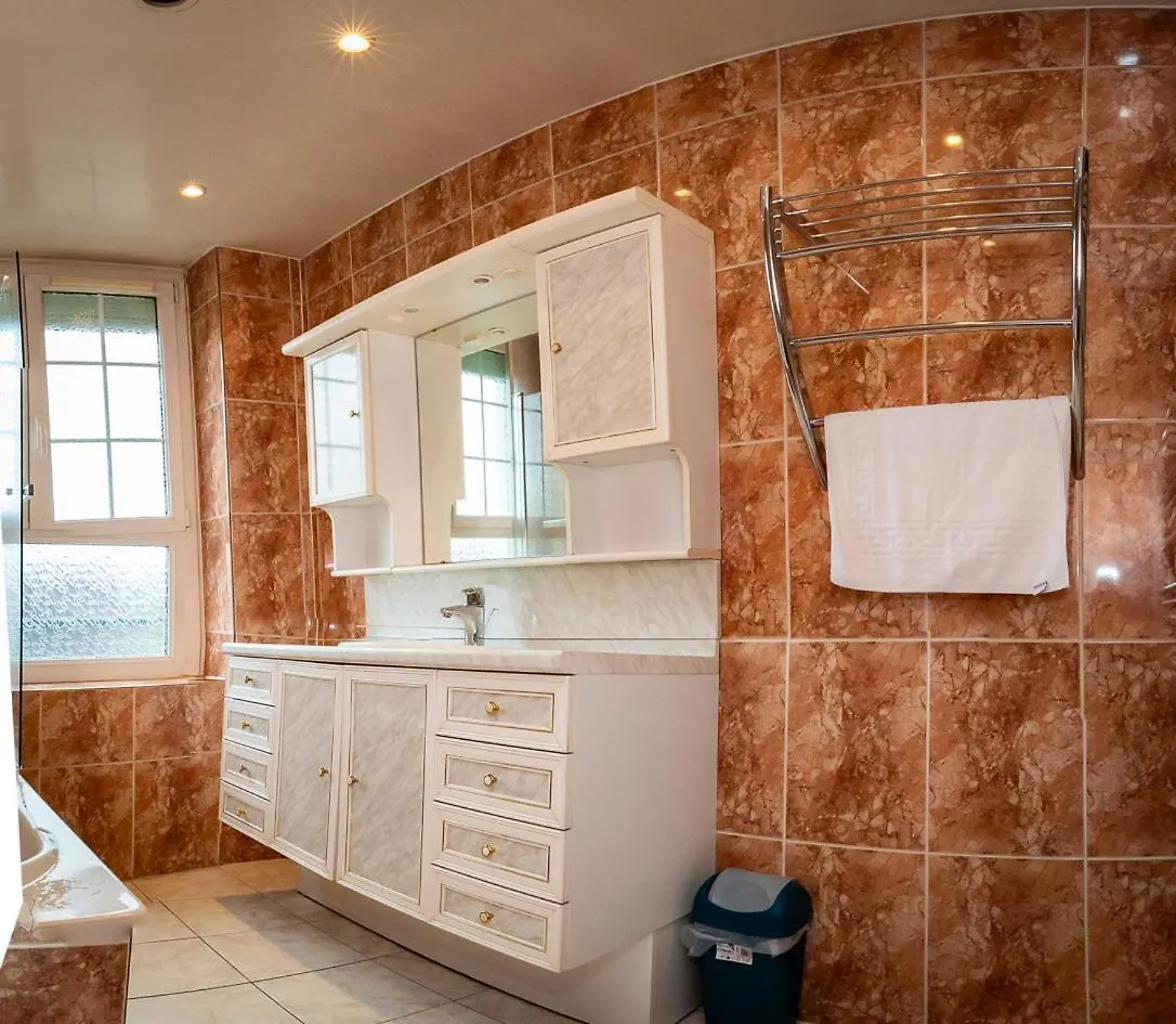 Residence Helios Paris Orly Aeroport Villeneuve-Saint-Georges 0*,