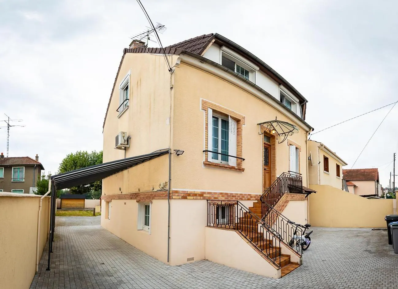 Aparthotel Residence Helios Paris Orly Aeroport Villeneuve-Saint-Georges