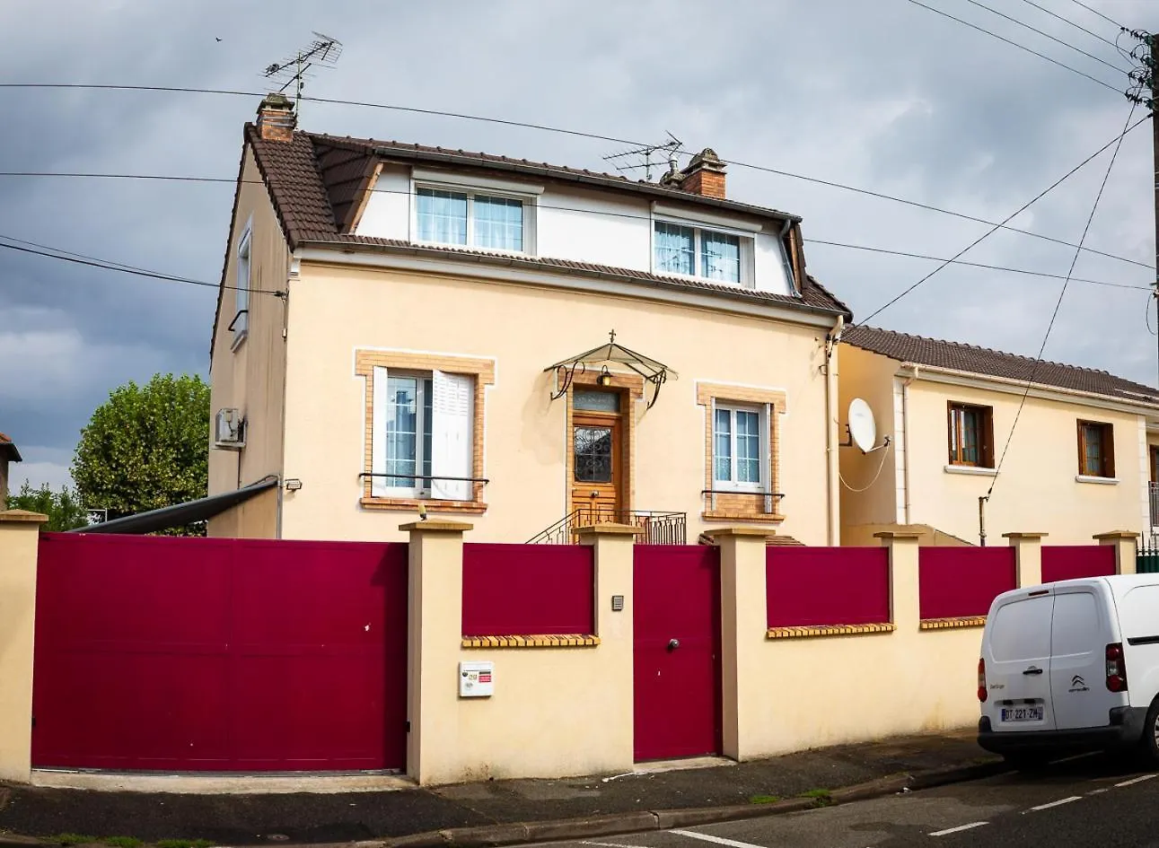 Residence Helios Paris Orly Aeroport Villeneuve-Saint-Georges 0*,